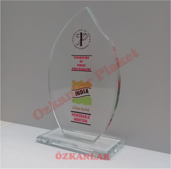 Kristal Plaket KOD: KP 19