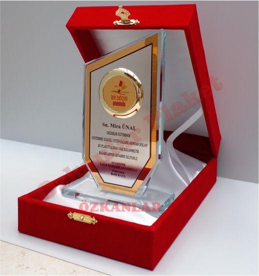 Kristal Plaket KOD: KP 3