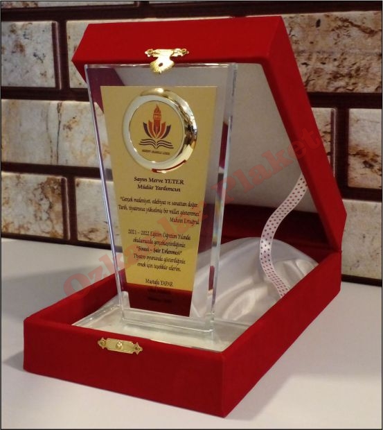 Kristal Plaket KOD: KP 47